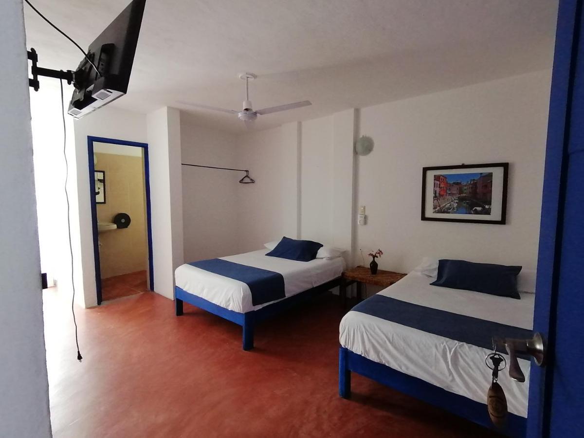 Hotel & Hostal Mayflower Puerto Escondido  Eksteriør billede